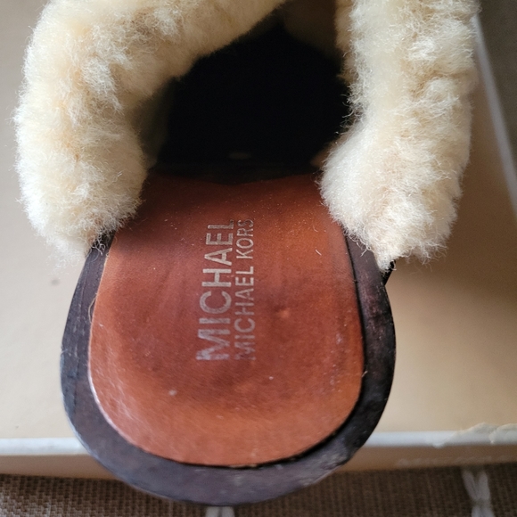 COPY - Michael Kors Shearling High Stepping Vintage Mules size 9 - Picture 4 of 9